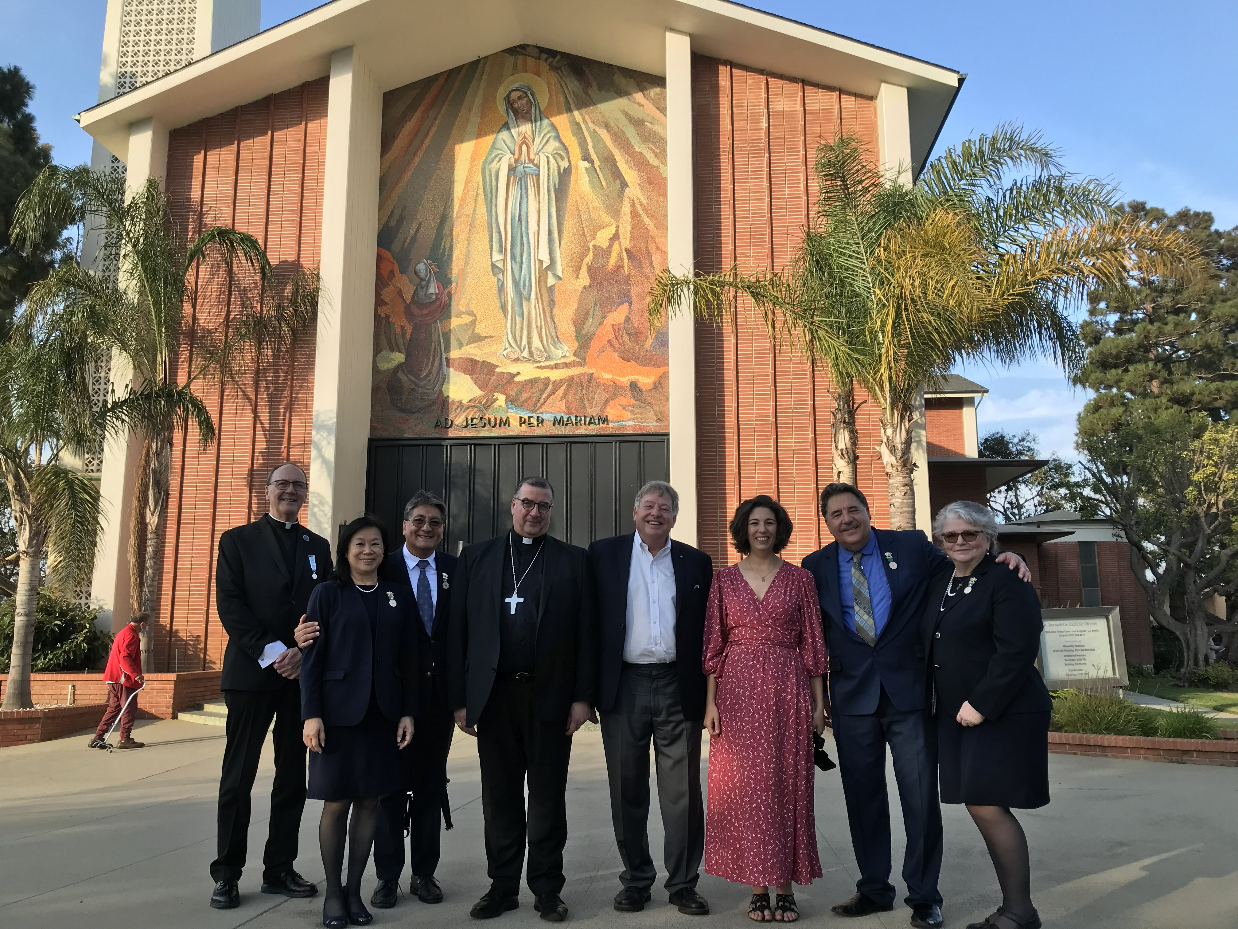 Coordination team on-site, Los Angeles, CA, 2022